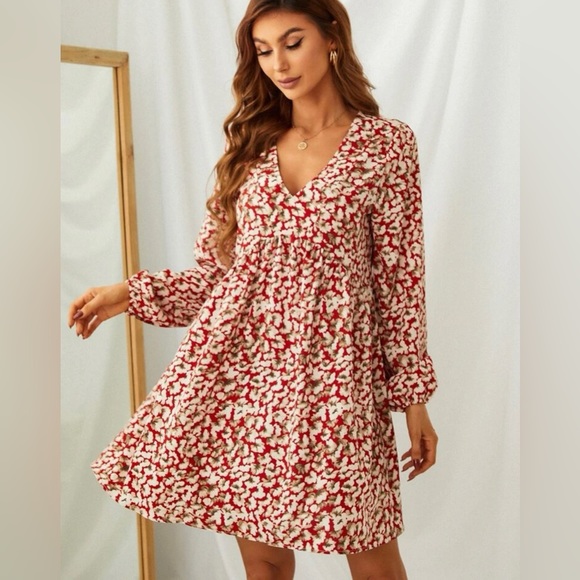 Allover Floral Print Lantern Sleeve Dress - Picture 4 of 6